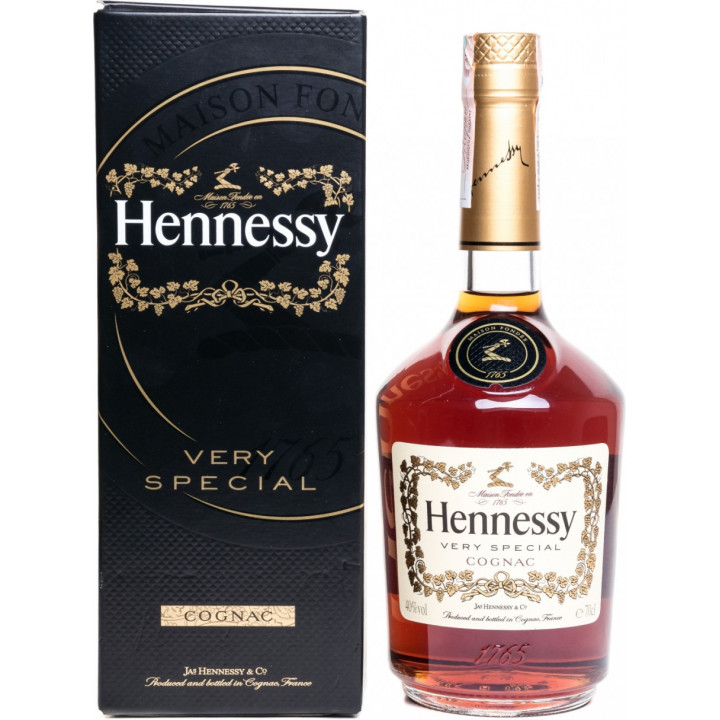 Коньяк "Hennessy" V.S, gift box, 0.7 л
